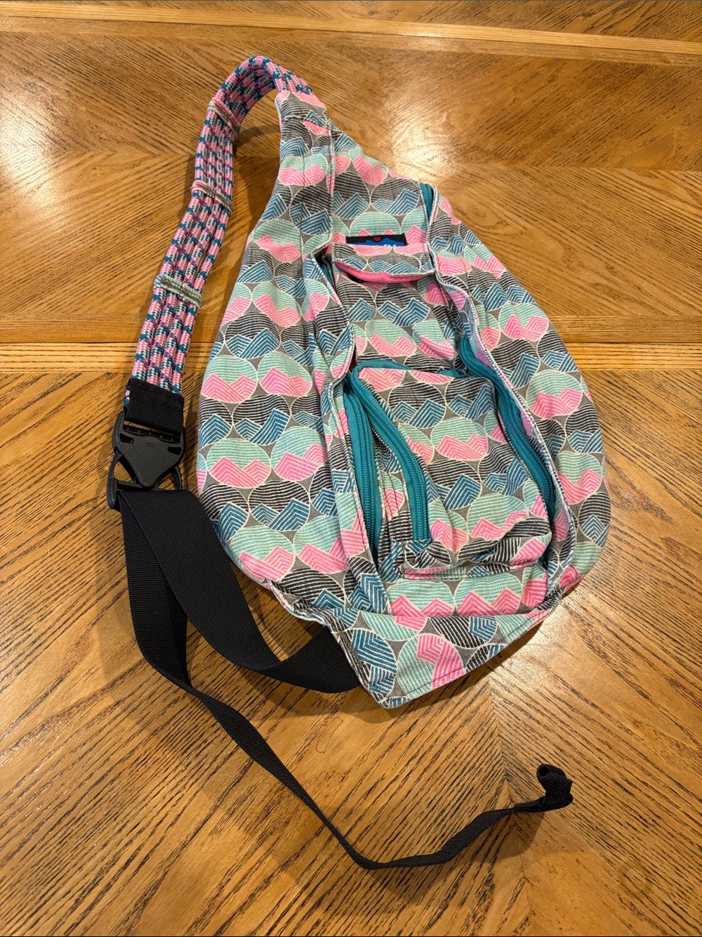 KAVU Original Rope Bag Compact Lightweight Crossbody Horizontal Dots Outdoor